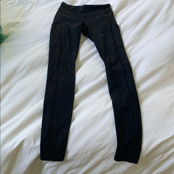 Lululemon Speed Up Tight 28” - Picture 4 of 9